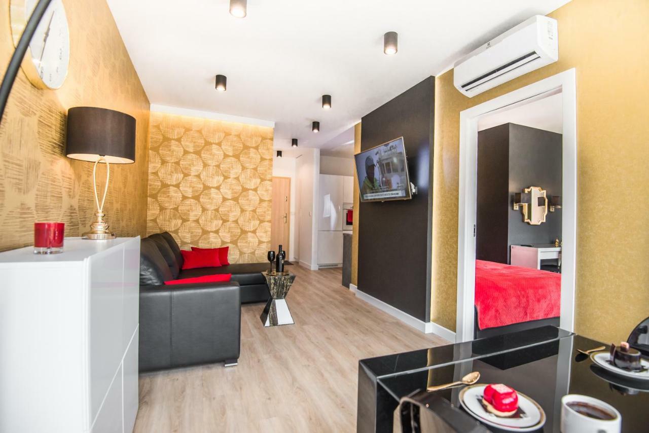 Galaxy Garden Apartment Cracow- Shopping Mall 1Min, Underground Parking, Family Friendly, City Center Kraków Zewnętrze zdjęcie